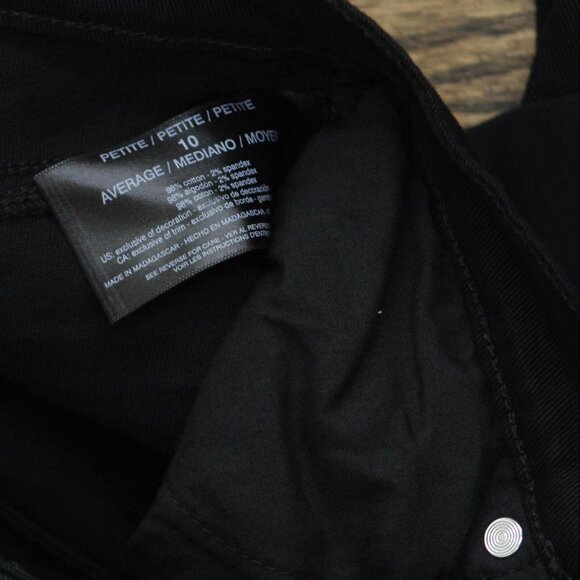 NWT Gloria Vanderbilt Classic High Rise Tapered Jean B31000 10P Black Wash - Picture 5 of 7